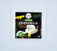 Swees Mozzarella 150g ชีสวีแกน (Plant Based / Vegan) Cheese - Made from certified organic soy ทำจากถั่วเหลืองออร์แกนิก ราคารวมจัดส่งแบบแช่เย็น  - price including refrigerated delivery