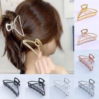 Women Girls Geometric Hair Claw Clamps Metal Hair Crab Moon Shape Hair Claw Clip Solid Color Hairpin Large Size Hair Accessories