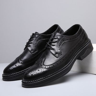 Black Gentleman Dress Shoes Men Brogues Oxford Shoes High quality Suit Shoes For Men Classic Mens Business Leather Shoes Casual