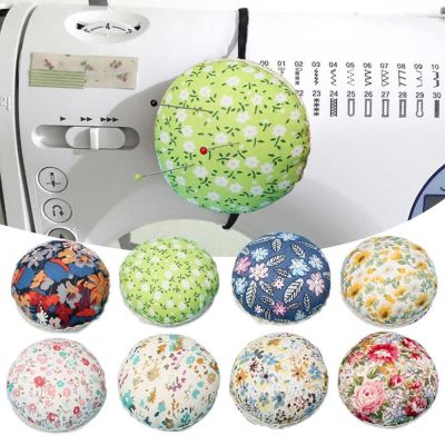 ∏✐◊ Flower Pattern Needle Pin Cushion Holder Wrist Strap Sewing Needle Pillow Mini Fabric Pin Holder Needle Organizer Sewing Tools