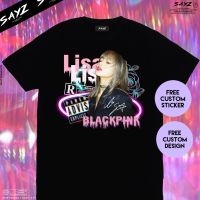 (เตรียมจัดส่ง) Kaos Lisa Manoban Kpop Streetwear เกาหลี Hiphop Harajuku Custom Kaos Kpop โดย SayzStreetwear ผู้ชาย T เสื้อผู้หญิง