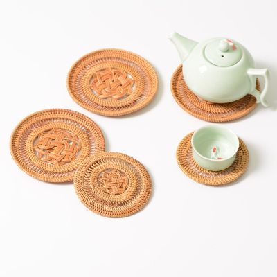 Round Handmade Natural Rattan Coasters Cup Base Plates Creative Gift for Kitchen Table Drinks Crafts Round Heat Resistant