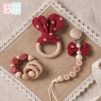 1Pc Baby Teether Rattle Wooden Ring Baby Pacifier Clip Silicone Beads Cotton Rabbit Ear Nursing bracelet Newborn Gifts BPA Free