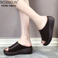 Fashion Womens Summer Wedges Slippers Slip-On Shoes Woman Flat Peep Toe Breathable Soft Platform Leather Sandals Platform Shoes