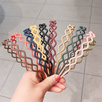 2023 New Fashion Solid Color Resin Geometric Grid Anti-slip Wave Headband Hair Band for Women Girls Hair Accessories Headwear