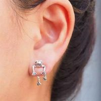 【YF】✻♗☜  Frog Earring Gold Color Gothic Pirecing Stud Female Jewelry