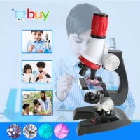 กล้องจุลทรรศน์สำหรับเด็กสายวิทย์ สเต็ม Microscope educational series เป็นของเล่นที่สามารถจำลองวิธีการใช้กล้องของนักวิทยาศาสตร์ได้ผลจริง (แบบไม่เป็นทางการ ใช้อ้างอิงไม่ได้) ขยายได้ 1200X และมีอุปกรณ์มาให้ทดลองเล่นได้ทันที เหมาะกับเด็กปฐมวัยขึ้นไป