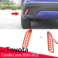 2PCS รถกระพริบ LED Reflector โคมไฟหมอกด้านหลังกันชนไฟเบรคไฟเตือนสำหรับ Toyota Corolla Cross 2020 2021 2022