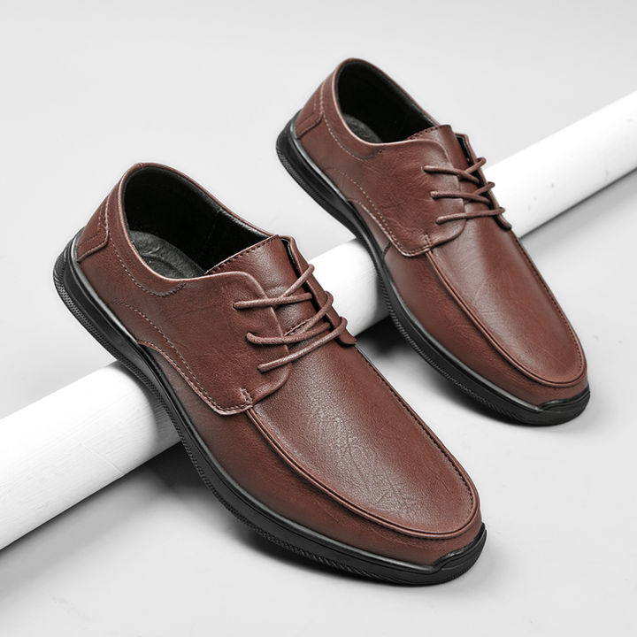 รองเท้าหนังลำลองสำหรับผู้ชายสีทึบรองเท้าหนังรองเท้าผ้าใบส้นเตี้ยสีดำแบบผูกเชือกสีน้ำตาล