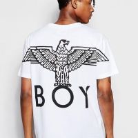 เสื้อยืดผู้ชายแขนสั้น Boy London ใหม่ของแท้สำหรับฤดูร้อน2023คู่เสื้อยืดสีบรอนซ์รูปนกอินทรีแขนครึ่งแขนของผู้หญิงเสื้อทรงหลวมผ้าฝ้ายแบรนด์แฟชั่น