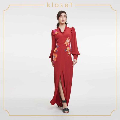 Kloset Design Long Dress With Floral Embroidered(RS20-D013) เดรสแต่งดีเทลปักเลื่อม-เพชร เดรสยาว เดรสแฟชั่น
