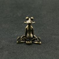 Mini Cute Vintage Brass Sitting Zen Frog Statue Incense Holder Yoga Frog Sculpture Home Office Desk Decoration Ornament Toy Gift