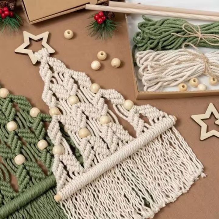 wall-hanging-christmas-trees-christmas-holiday-decoration-farmhouses-christmas-decorate-diy-christmas-trees