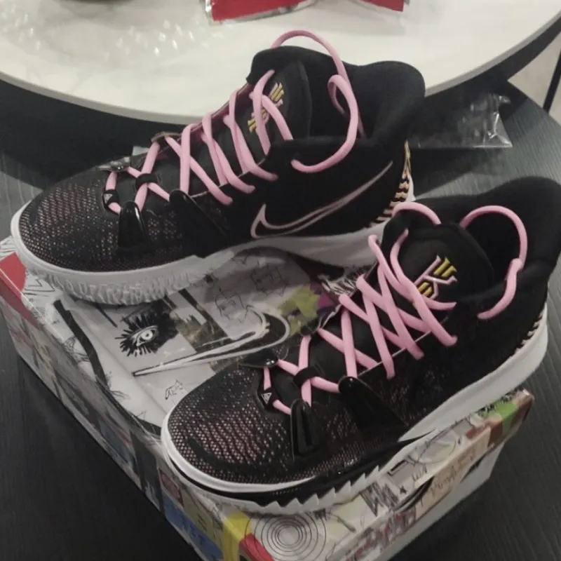 驚きの価格が実現！ 7 KYRIE 美品✳︎NIKE PINK' 'BLACK EP スニーカー