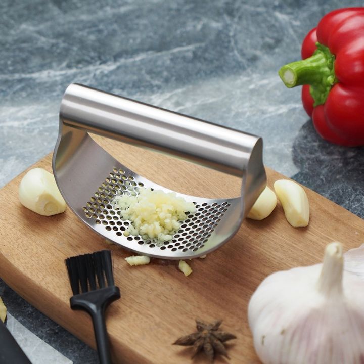 garlic-press-rocker-stainless-steel-garlic-mincer-tool-sturdy-garlic-crusher-garlic-presser-garlic-slicer-grinder