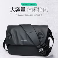 New national fashion high-end messenger bag popular versatile mens crossbody light luxury commuting out casual