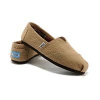 แท้ TOMS รองเท้าผ้าใบลําลอง ส้นแบน สีเหลือง สีน้ําตาล สําหรับผู้ชาย 9133