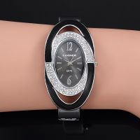 [Aishang watch industry]Montre Femme หรูหราที่สร้างสรรค์ผู้หญิงนาฬิกากำไลพลอยเทียมแฟชั่นผู้หญิงกำไลข้อมือนาฬิกาข้อมือผู้หญิง Zegarek Damski นาฬิกาผู้หญิง