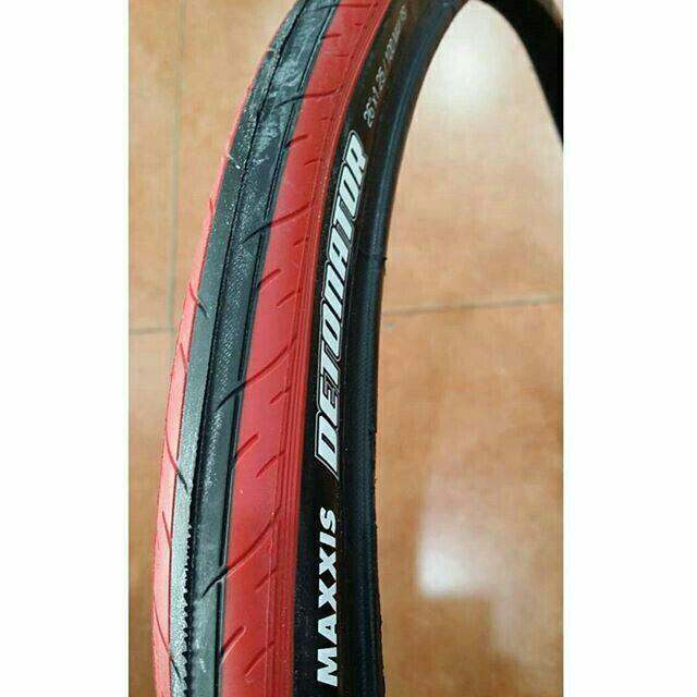 Maxxis detonator 26 x sales 1.25