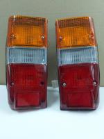 ไฟท้าย โตโยต้า แลนด์ครุซเซอร์ Land Cruiser  FJ60 ปี 1980-1989 3 สี 1คู่ (ข้างซ้ายและข้างขวา)  Tail Light Rear Lamp Toyota1คู่ (ข้างซ้ายและข้างขวา)