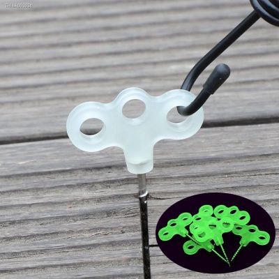 ﹊♘ 3/4pcs Screw Spike Hook Rope Buckle Hiking Camping Ground Pin Tent Nail Luminous Pegs Travel Outdoor Equipment Accessories