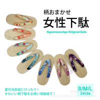 ? Geta Japanese-style womens flip-flops low-heeled slippers wide version COS prop shoes