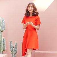 Parachuteshop - เดรสผ้ายืด ตัดต่อโค้งเอว ชายกระโปรงยาวไม่เท่ากัน รุ่น COMFY dress