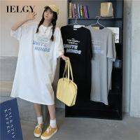 IELGY เดรสคอกลมแขนสั้นพิมพ์ลายตัวอักษรสไตล์เกาหลี