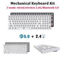 ชุดคีย์บอร์ดแบบกลไก84/100คีย์ปรับแต่งได้เพลาสลับร้อนเพลาบลูทูธแบบมีสาย2.4G โหมดแป้นพิมพ์ไร้สายเชื่อมต่อ Type-C