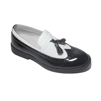 สไตล์อังกฤษเด็กรองเท้าหนัง C Omfy ใบบนรองเท้าไม่มีส้นสีดำและสีขาวสำหรับเด็กสมาร์ทอย่างเป็นทางการอิตาลีพรรคชุดรองเท้าส้นต่ำ