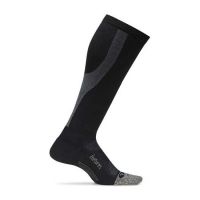 FEETURES Graduated Compression Light Cushion (ถุงเท้าวิ่ง)