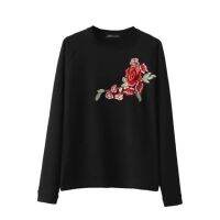 2017 New Autumn Casual Women Vintage Red Rose Embroidery Hoodies Pullover Quality Sweatshirts O Neck Brand Bussiness Tops