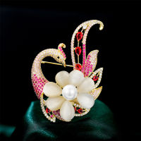 Vintage Simple Pearl Opal Rainbow Crystal Cute Peacock Brooches For Women Luxury Gold Color Zircon Alloy Brooch Safety Pins