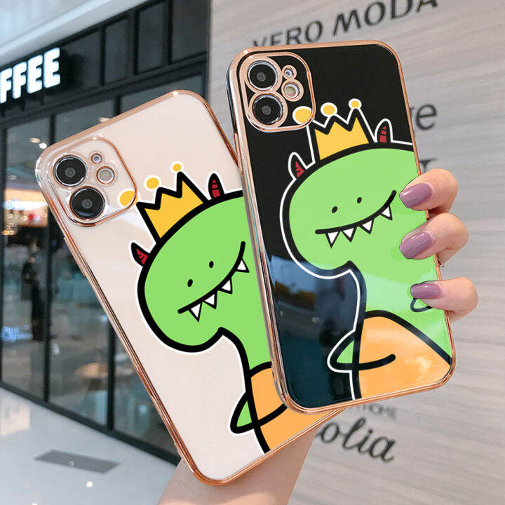 ggk-สำหรับ-oppo-a58-4g-ฟรีสายคล้องน่ารักการ์ตูนมงกุฎไดโนเสาร์ลายขอบสี่เหลี่ยมปลอกชุบเคสโทรศัพท์ชุบหรูหราเคสโทรศัพท์นิ่ม