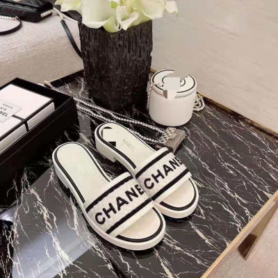 【high quality】original  CCˉ 2022 summer new fashion embroidered slippers women wear all-match super hot Roman shoes thick heel sandals summer new style womens shoes slippers for women slides outside wear sandals for women