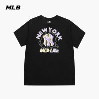 พร้อมส่ง Mlb เสื้อยืดแขนสั้นพิมพ์ลายกราฟฟิคสีขาวแฟชั่นฤดูร้อนสําหรับผู้ชายผู้หญิง Tsp  VC4F