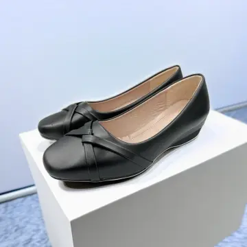 Black flat hot sale shoes sale