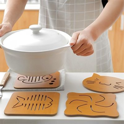 【CW】☑  Cartoon Insulation Table Non-slip Pot Coaster Bowl Accessories