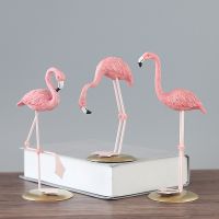 Pink Flamingo Miniatures Statue Living Room Sculpture TV Cabinet Ornament Crafts Princess Style Figurine Home Decoration