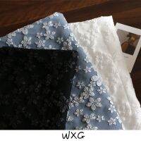 (Star fabric)น่ารักดอกไม้สามมิติสีดำสีขาวของแข็งสีฟ้า Jacquard แฟชั่นผ้า DIY