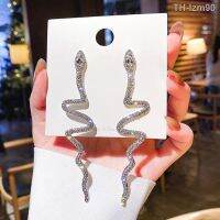 ? เครื่องประดับ 2020 new tide female snake earring design feeling stud earrings in Europe and the web celebrity personality exaggerated long earrings