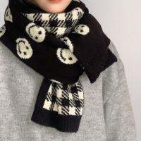 {Warm scarf}ขนสัตว์ถักผ้าพันคอสองด้านยิ้มใบหน้าผู้หญิง39; S ฤดูหนาวสีขาวและสีดำ F Oulard ผ้าคลุมไหล่สำหรับหญิง