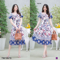 B18670 เดรสแขนตุ๊กตาลายดอกเชิง  Flower pattern doll sleeve dress..