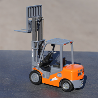 125 Scale Diecast สำหรับ HELI CPCD30 Forklift Truck ของเล่นวิศวกรรมรถบรรทุกรถแทรกเตอร์สำหรับ Collection