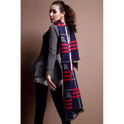 Big nd Italian Milan show cashmere scarf shawl