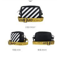 กระเป๋าผู้หญิงแบรนด์แฟชั่น OFF ow WHITE crossbody bag กระเป๋าสะพายสีดำ INS หัวรถจักรยอดนิยม .