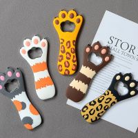 □ Cartoon Cute Animal Paw Wine Bottle Opener Beer Bottle Opener Cat Magnet Refrigerator Sticker Dog Fridge Magnet Beer Opener