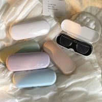 【LZ】◑  Creme colorido óculos caso feminino portátil bonito óculos de sol miopia óculos de armazenamento caixa de viagem óculos de proteção organizador