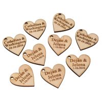 60 Pieces Personalized Engraved Wood Hangs Love Heart Centerpieces Wedding Table Decoration Favors Customized Candy Tags