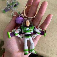 Buzz Lightyear หุ่นวู๊ดดี้ฟิกเกอร์สะสมรูปปั้นพีวีซีตกแต่งบ้านพวงกุญแจกระเป๋าจี้ของขวัญเด็กของเล่นพร้อม Stockmykpc8141tbi3